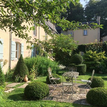 De Ma Fenetre Bed & Breakfast Saint-Martin-des-Entrees ภายนอก รูปภาพ