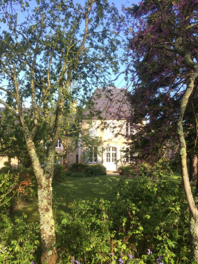 De Ma Fenetre Bed & Breakfast Saint-Martin-des-Entrees ภายนอก รูปภาพ